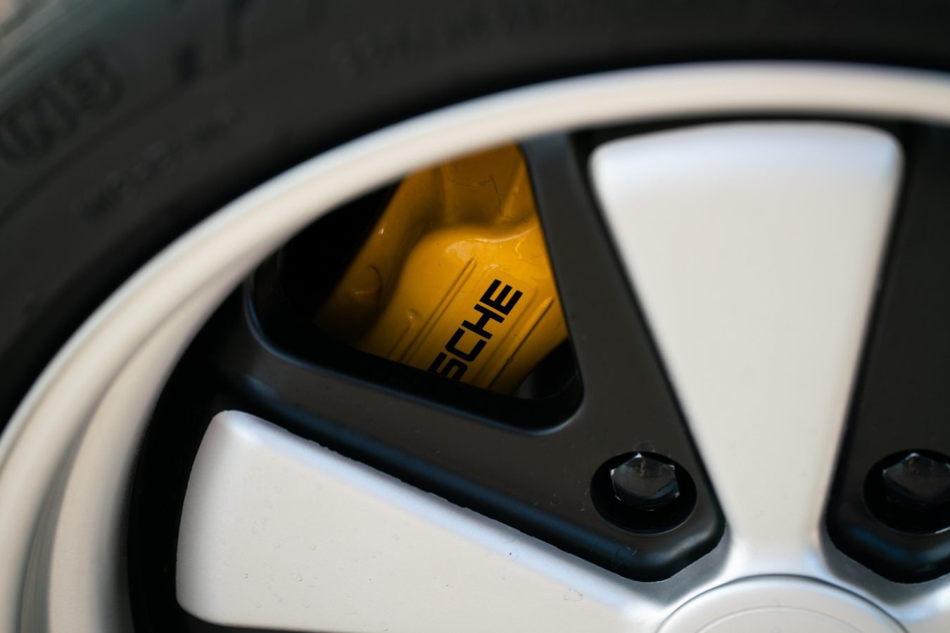 Porsche 964 Targa Tiptronic - Cantoni 16