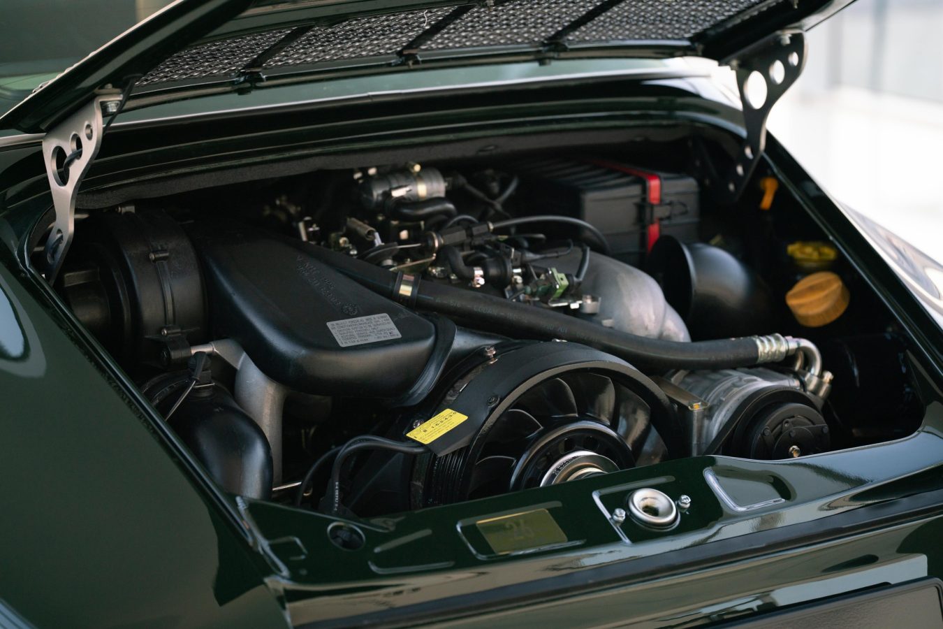 Porsche 964 Targa Tiptronic - Cantoni 22