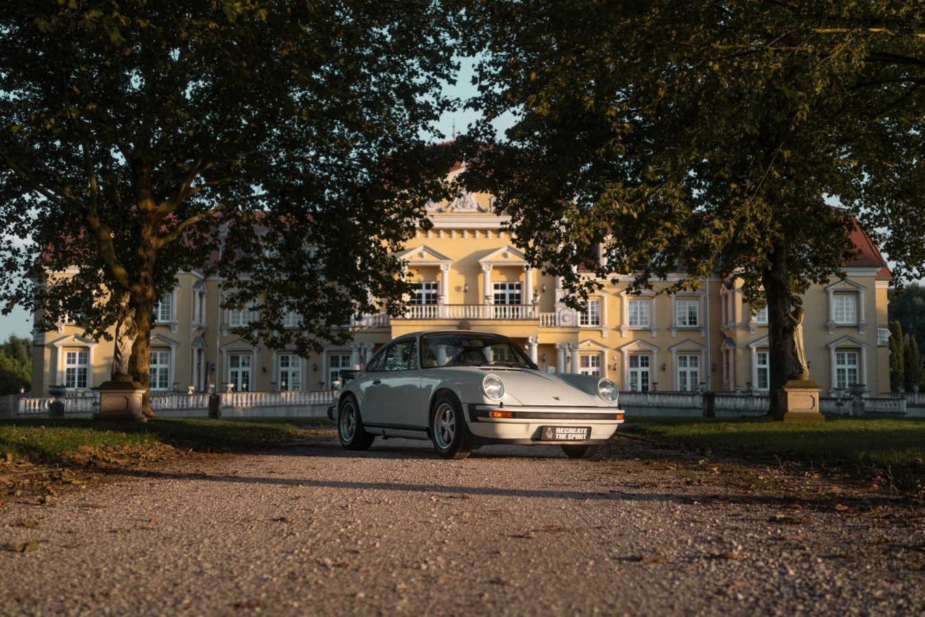 Porsche 911 - Varnavides